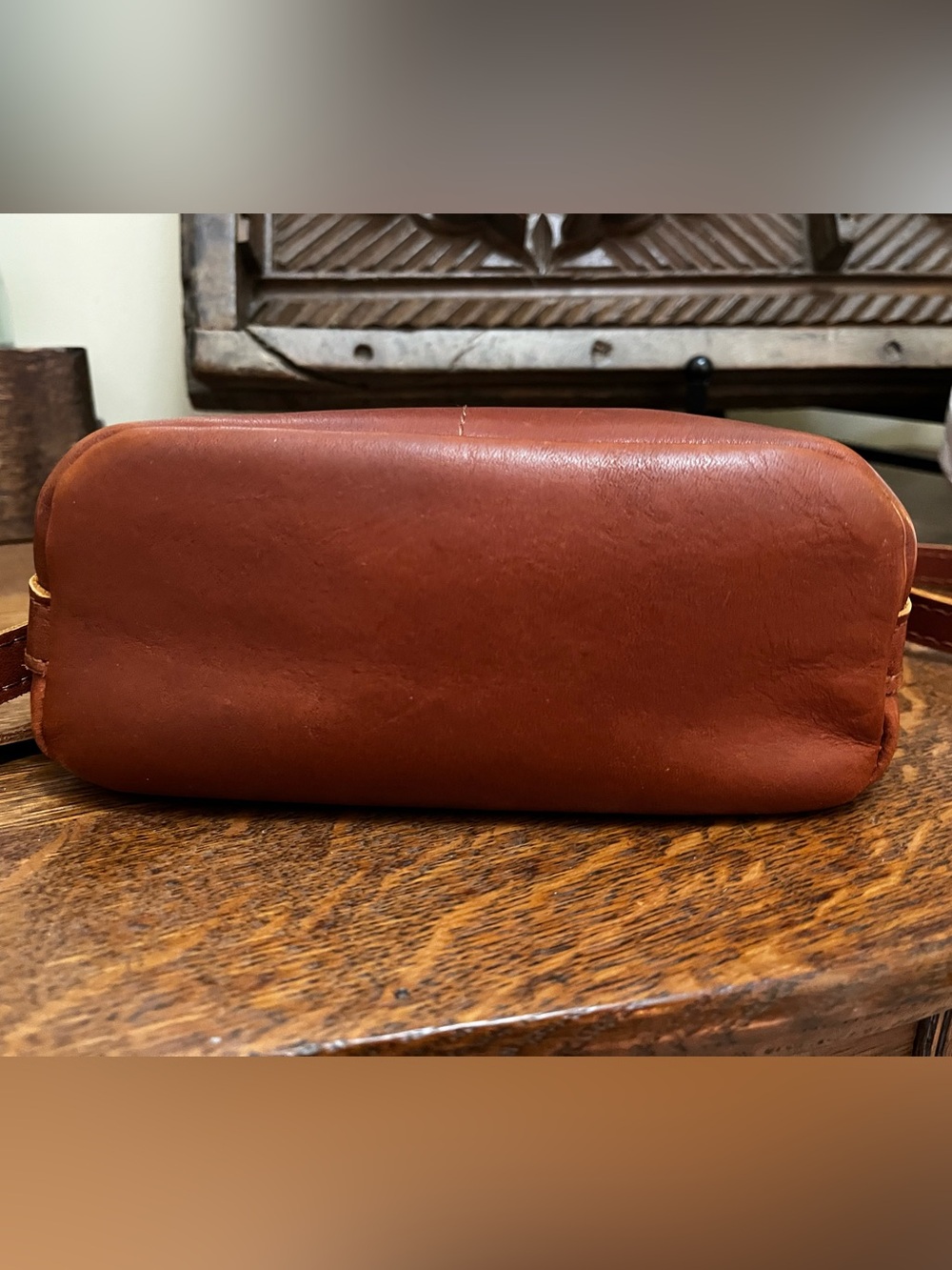 Portland Leather Chestnut Brown Cypress Crossbody Bag - Picture 5 of 5
